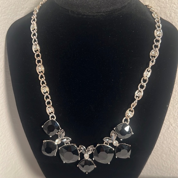 DANA BUCHMAN FASHION NECKLACE, “NEW” - Picture 4 of 11